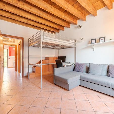 Guest Planet - Rosso Milano Apartment - Navigli Area Екстериор снимка