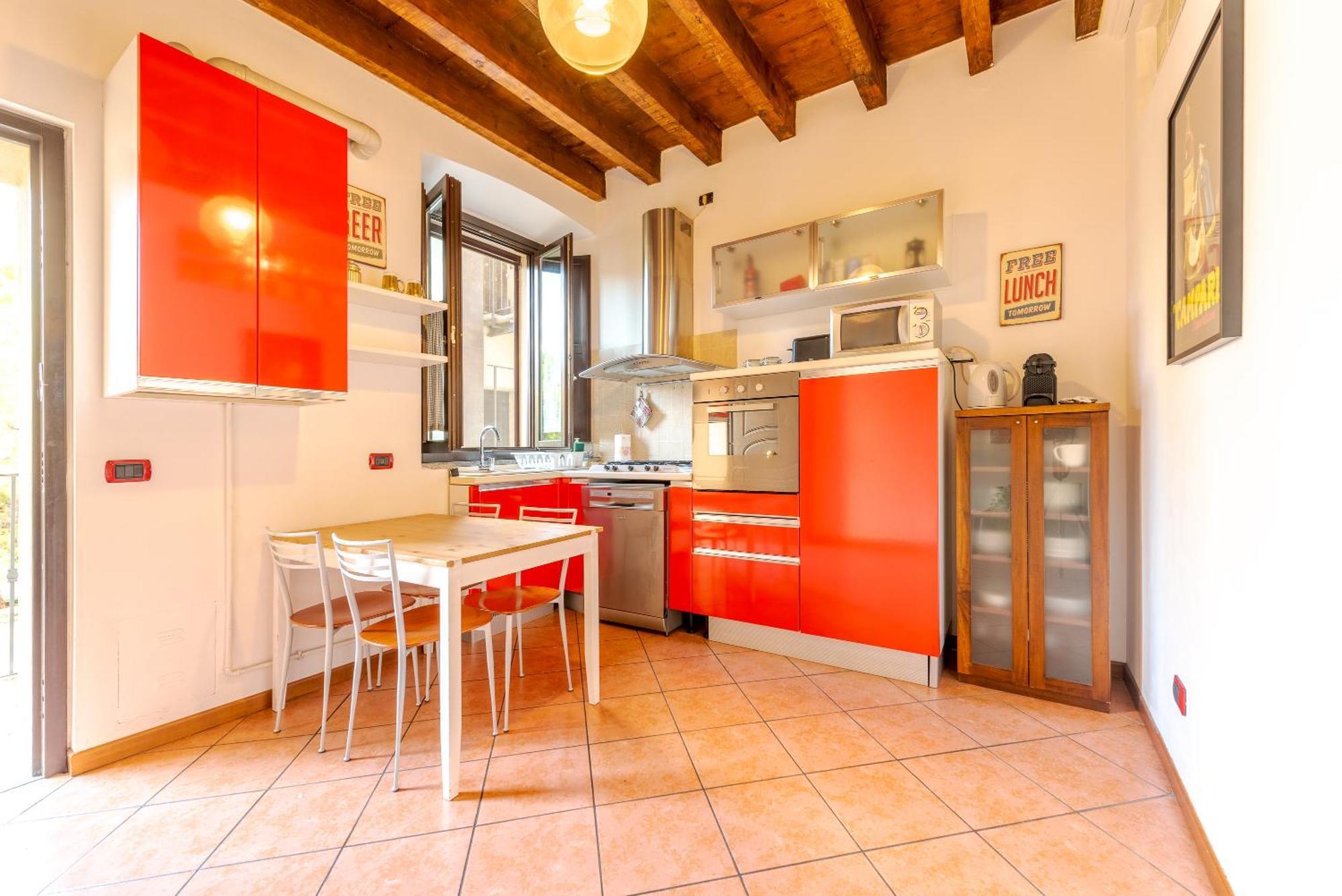 Guest Planet - Rosso Milano Apartment - Navigli Area Екстериор снимка