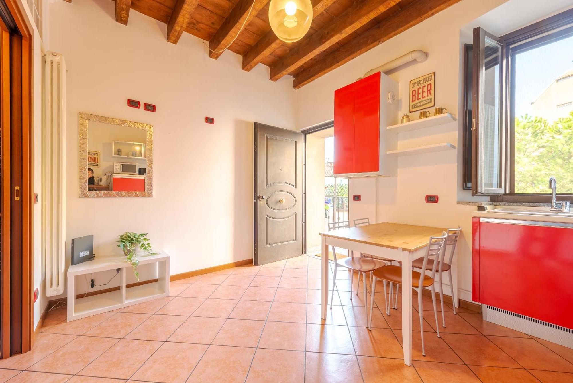 Guest Planet - Rosso Milano Apartment - Navigli Area Екстериор снимка
