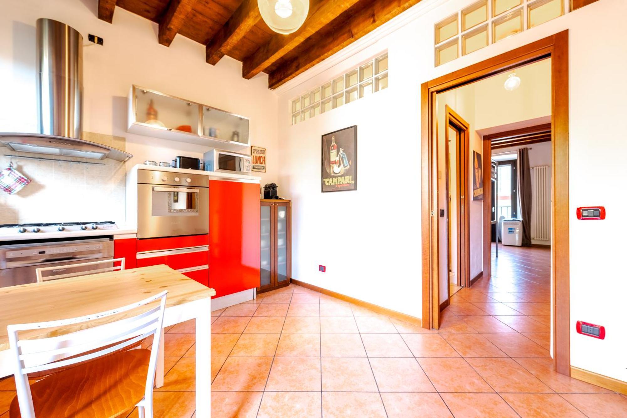 Guest Planet - Rosso Milano Apartment - Navigli Area Екстериор снимка